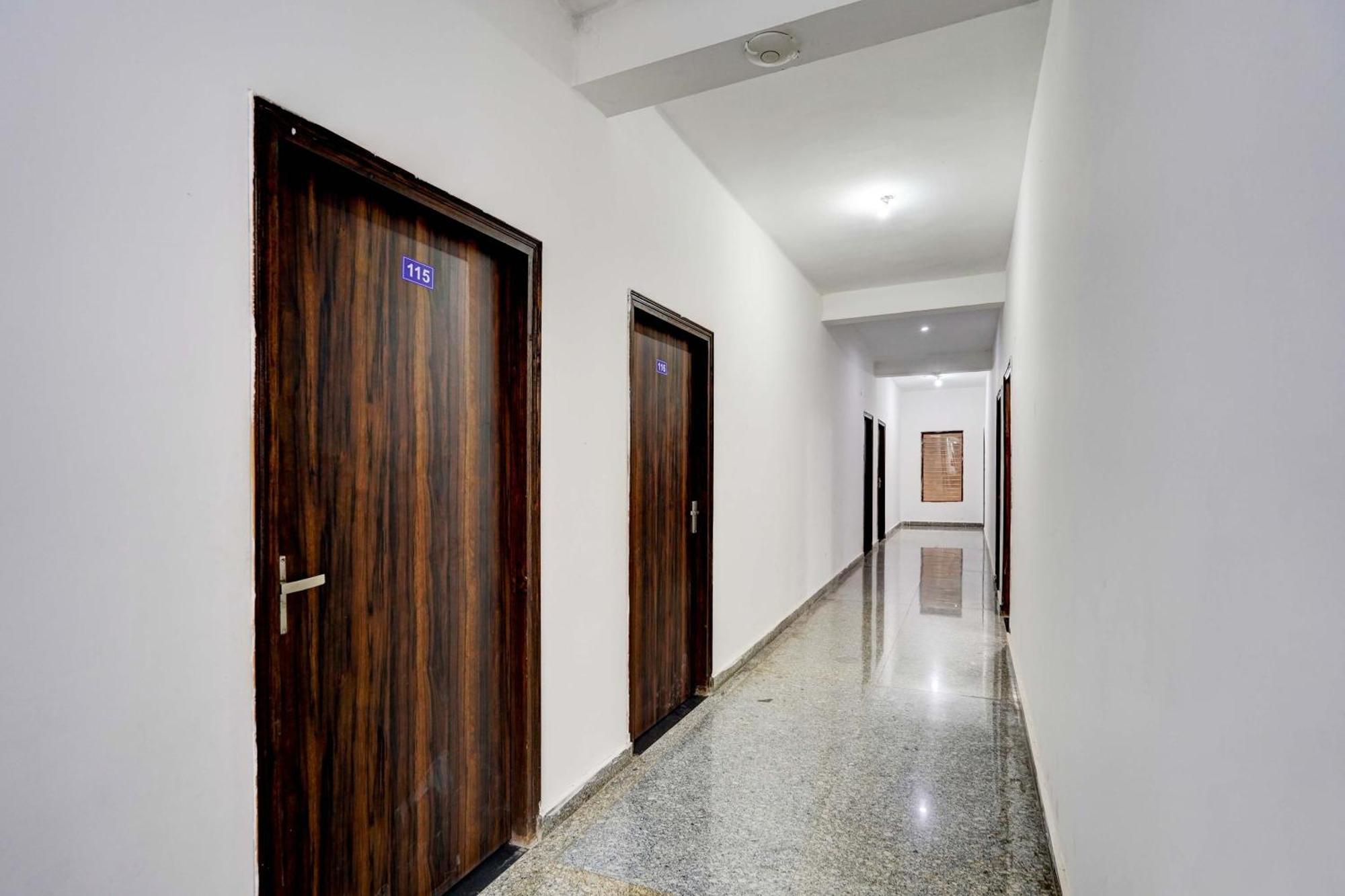 Hotel O Raksha Homes Noida Exterior photo